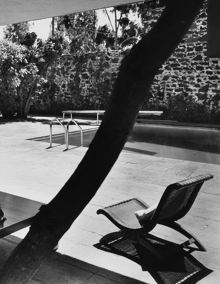 Casa JJ Sordo Madaleno, 1951 con butaque de Clara Porset. Fotografía cortesía de Sordo Madaleno Arquitectos